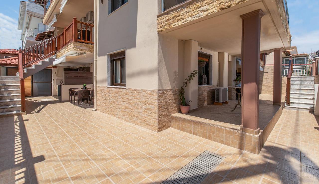 House Kostas On The Beach Sarti Bagian luar foto