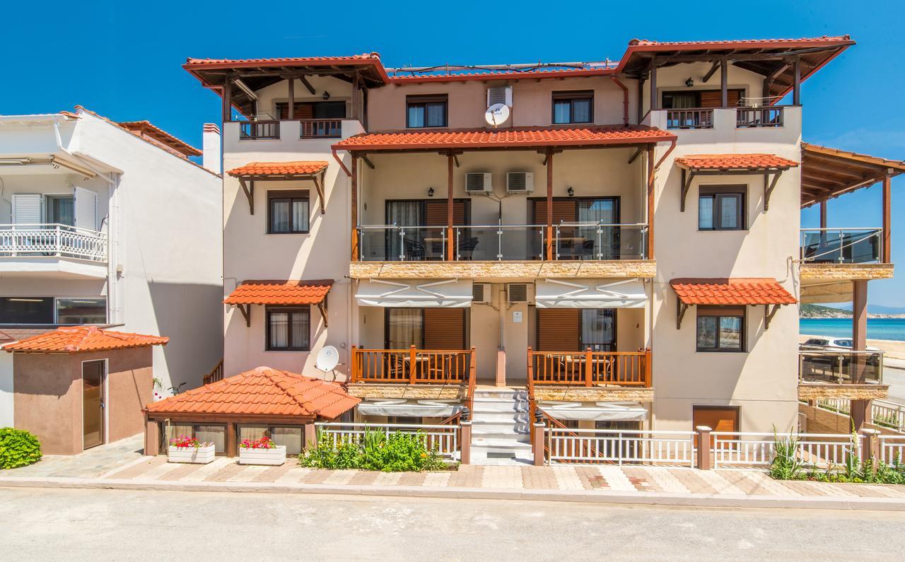 House Kostas On The Beach Sarti Bagian luar foto
