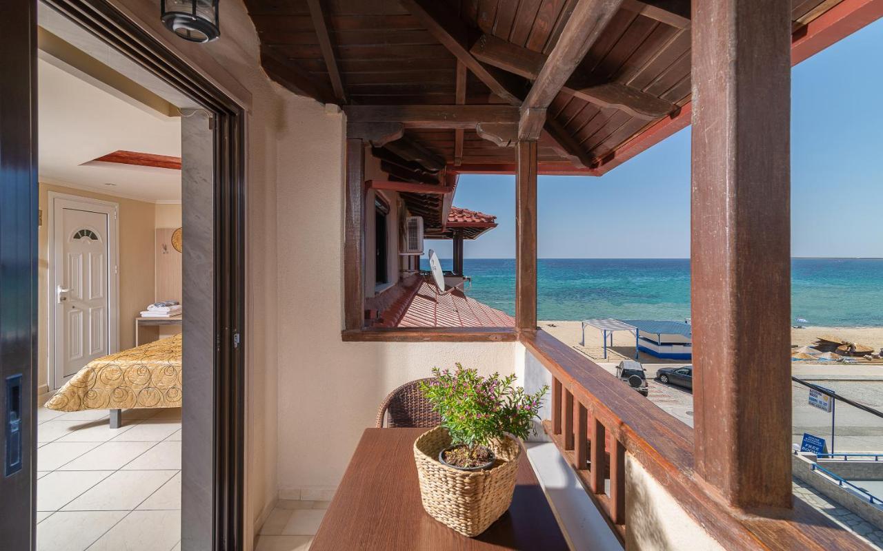House Kostas On The Beach Sarti Bagian luar foto
