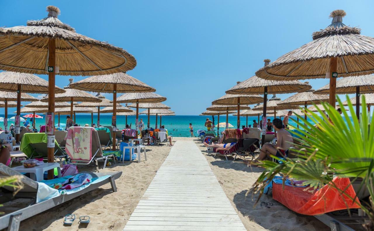 House Kostas On The Beach Sarti Bagian luar foto