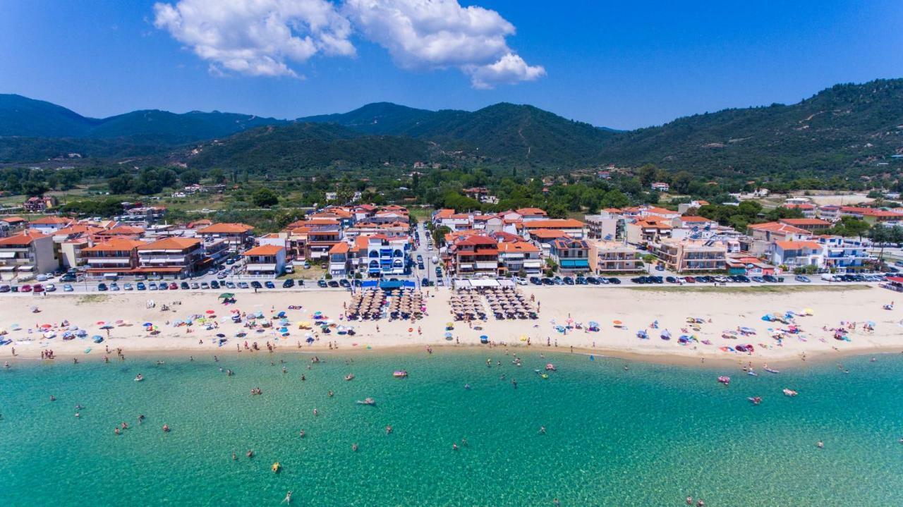House Kostas On The Beach Sarti Bagian luar foto