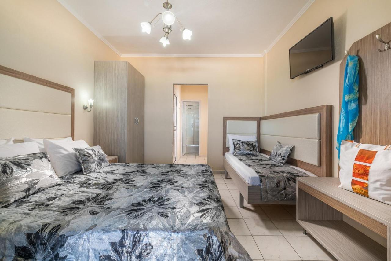 House Kostas On The Beach Sarti Bagian luar foto